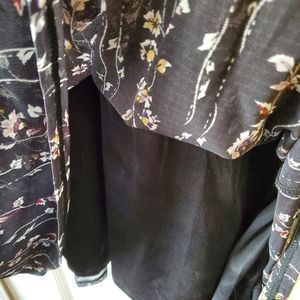 Avenue 26/28 floral top